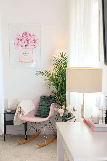 Center Lovely Apartment *